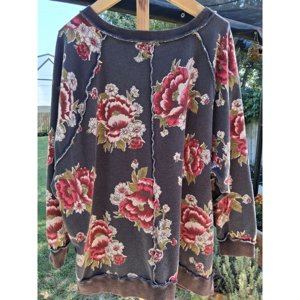 Free People Floral Crewneck Sweatshirt in Charcoal with Red & Green Flowers - Picture 6 of 13